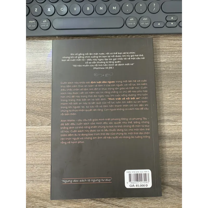 Minh triết về nỗi bất an 750627