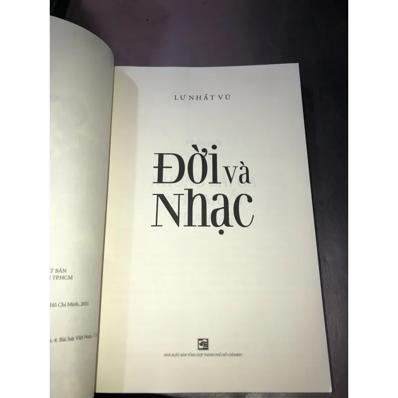 Đời và Nhạc của tác giả Lư Nhất Vũ 977547