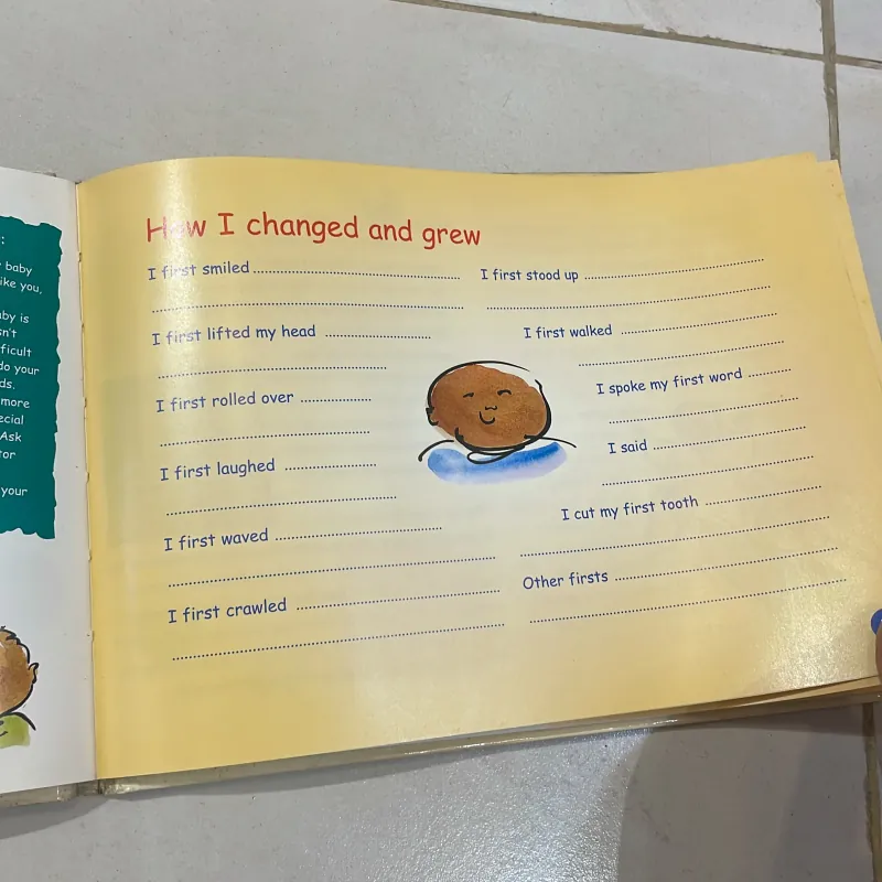 NGOẠI VĂN tiếng anh trẻ em : Baby’s First Year - nhật kí đầu đời của con - sách kinh điển 1027841