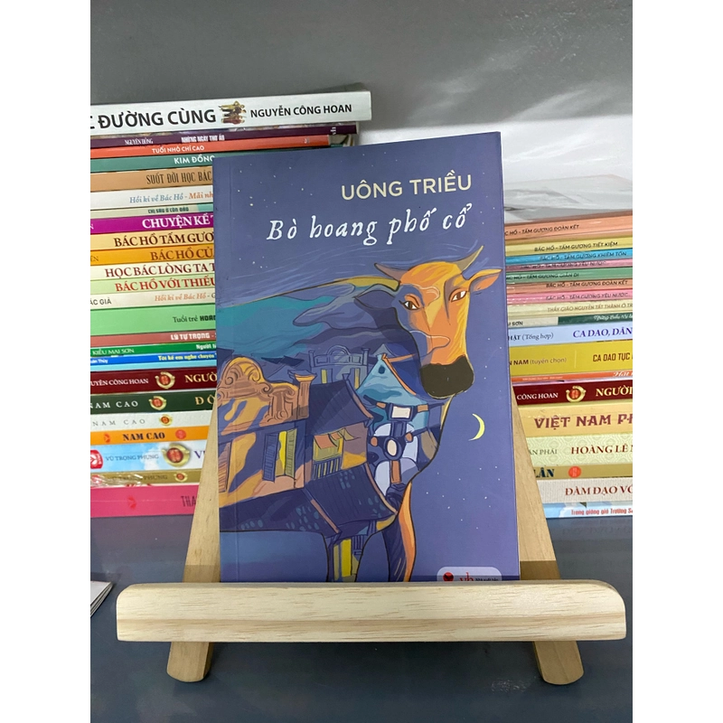 Bò hoang phố cổ tác giả Uông Triều  505320