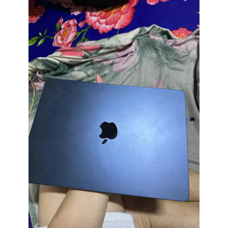 Cần bán macbook air m2  993978