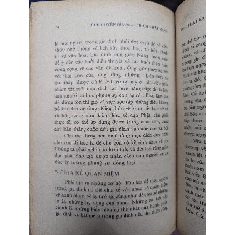 ĐẠO PHẬT ÁP DỤNG VÀO ĐỜI SỐNG HÀNG NGÀY - THÍCH HUYỀN QUANG & THÍCH NHẤT HẠNH 191564