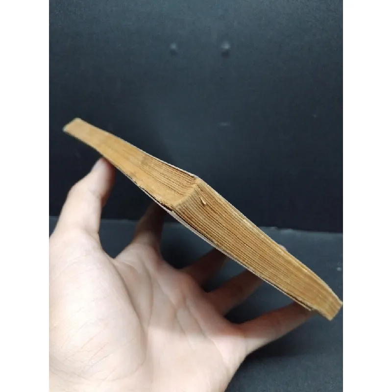 Những người ở khác cung đường mới 70% ố vàng có mộc và viết trang đầu 1988 HCM2207 Hoàng Minh Tường VĂN HỌC 692577