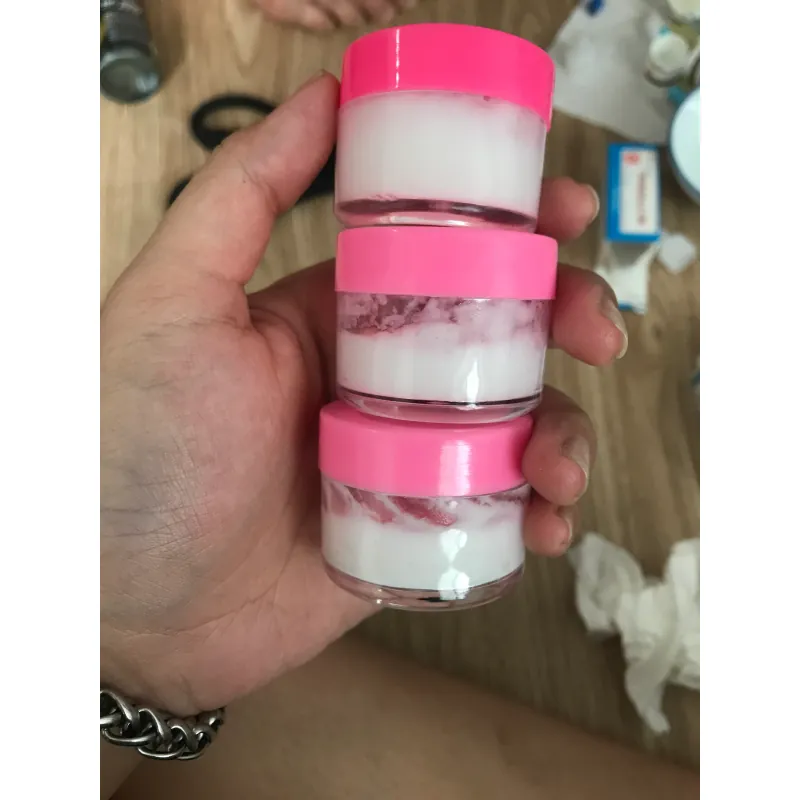 Thuốc trị mụn 653318