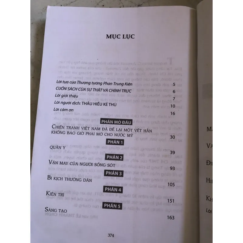 Chân trần chí thép 726323