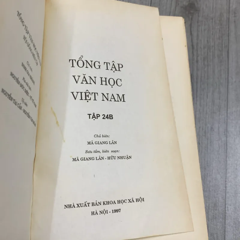 Tổng tập văn học việt nam. Tập 24b 757707