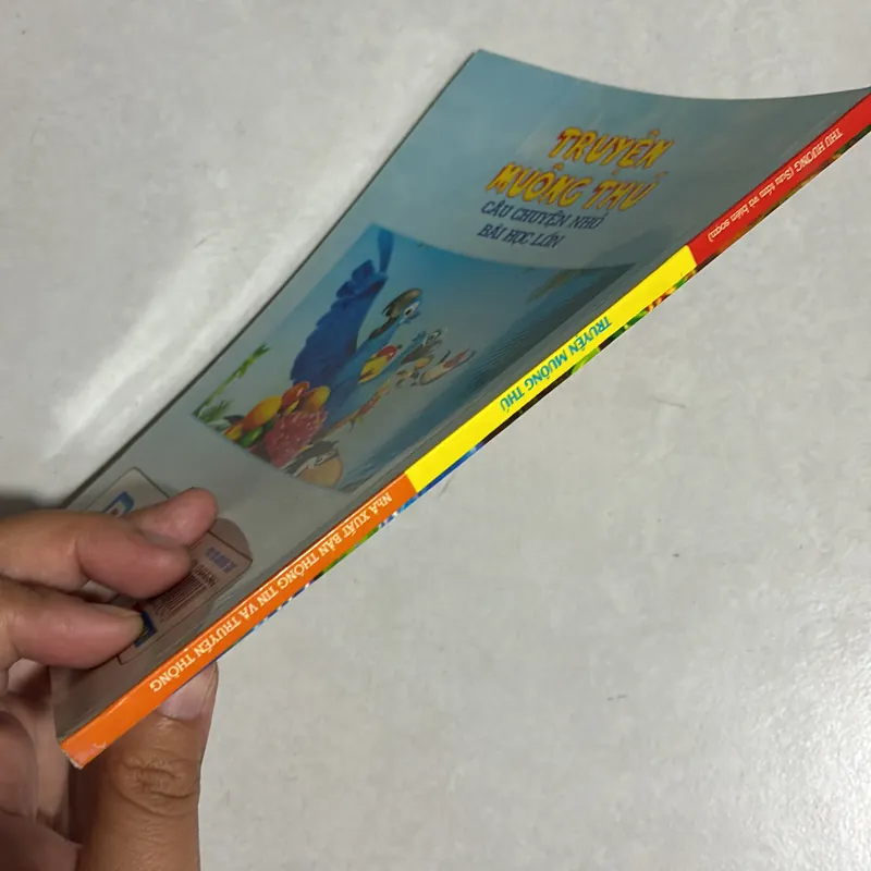 Truyện muôn thú - Câu chuyện nhỏ, bài học lớn 689566