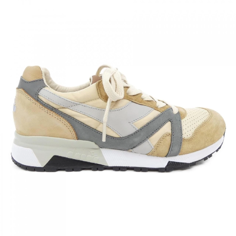 Giày thể thao DIADORA - Hàng hiệu Authentic 903916