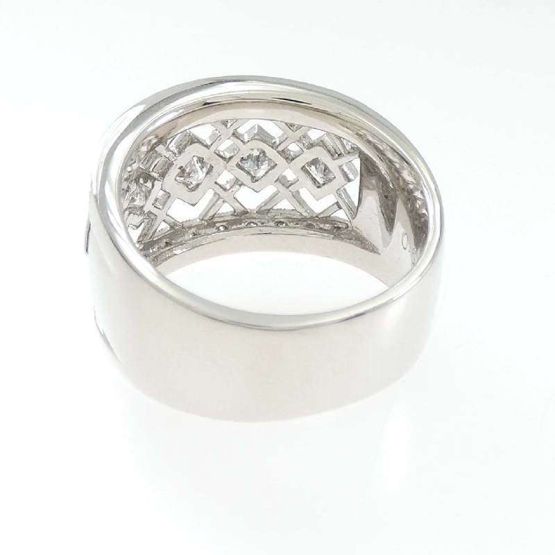 Nhẫn kim cương PT900 0.67CT 668082