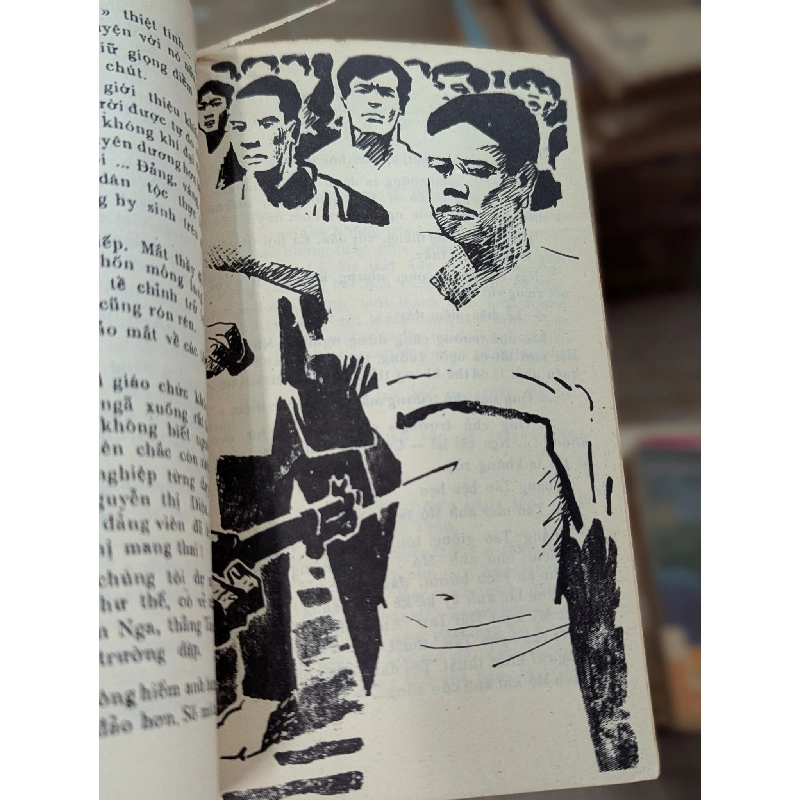 NGÀY VỀ CỦA NGOẠI - NGUYỄN HIỂU TRƯỜNG 136516