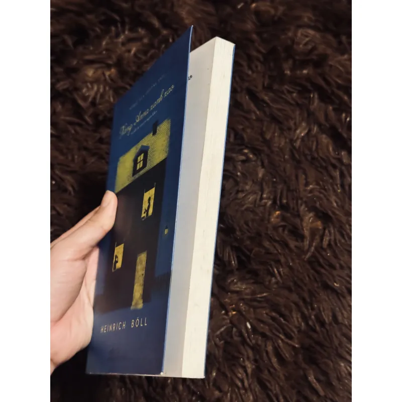 Nàng Anna Xanh Xao 993357