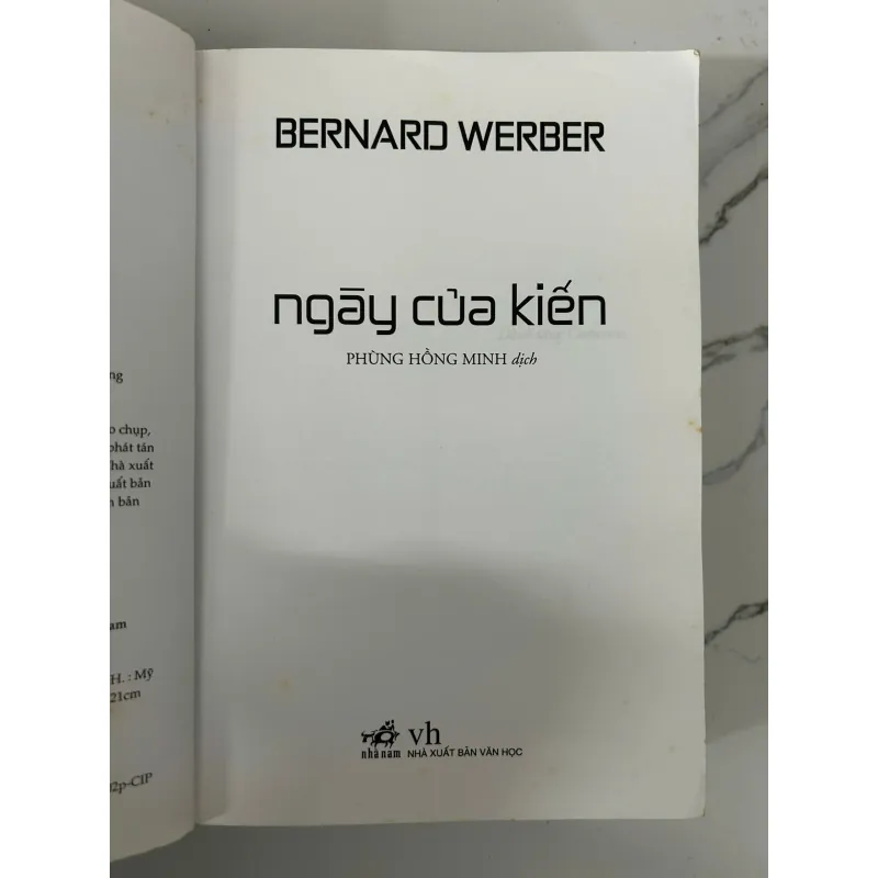Ngày của kiến - Bernard Werber 781194
