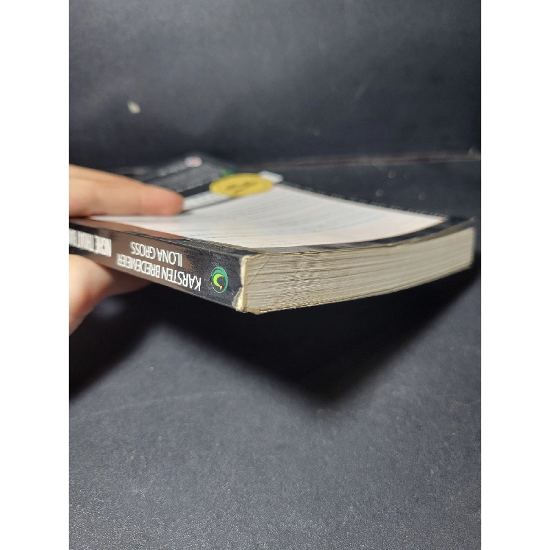 Nghệ thuật bán hàng khiêu khích mới 80% ố nhẹ 2008 HCM1001 Karsten Bredemeier - Iiona Gross MARKETING KINH DOANH 918197