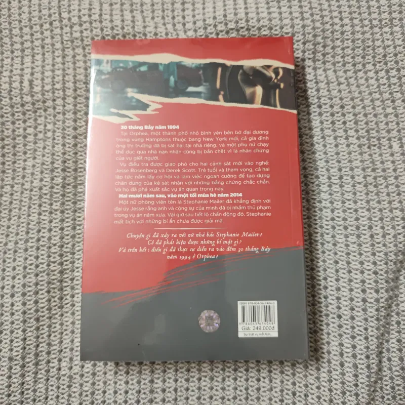 Vụ mất tích nữ nhà báo Stephanie Mailer - Joel Dicker 977178