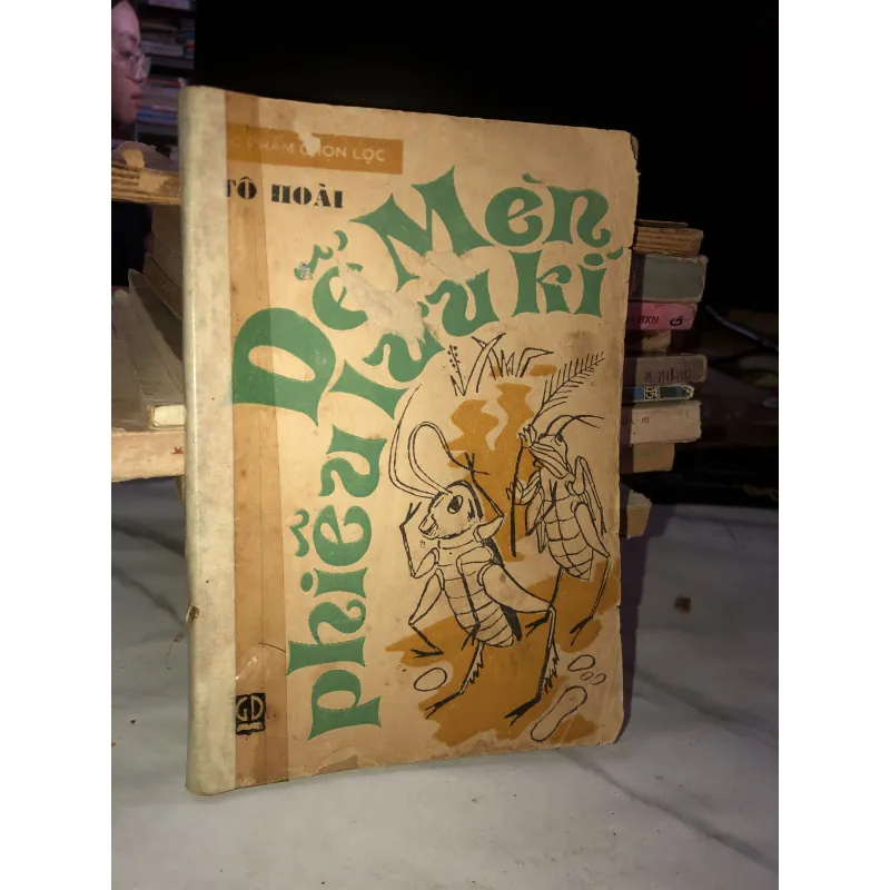 Dế mèn phiêu lưu ký - Tô Hoài 1037803
