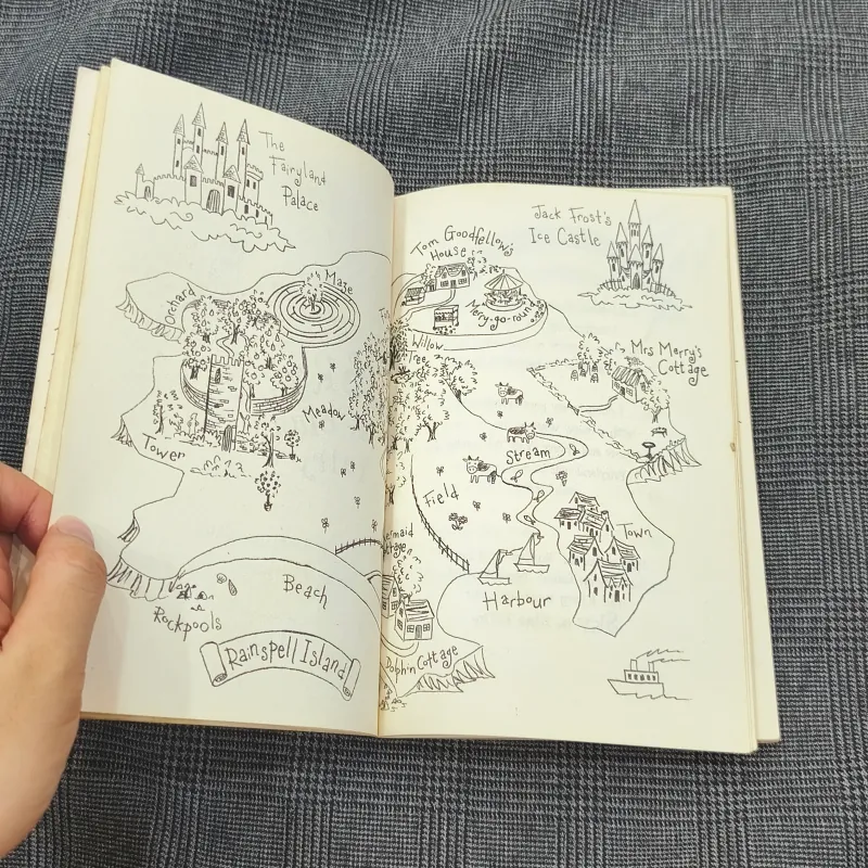 (Ngoại văn) Rainbow Magic - Book 5: Sky the Blue Fairy - by Daisy Meadows 1036334