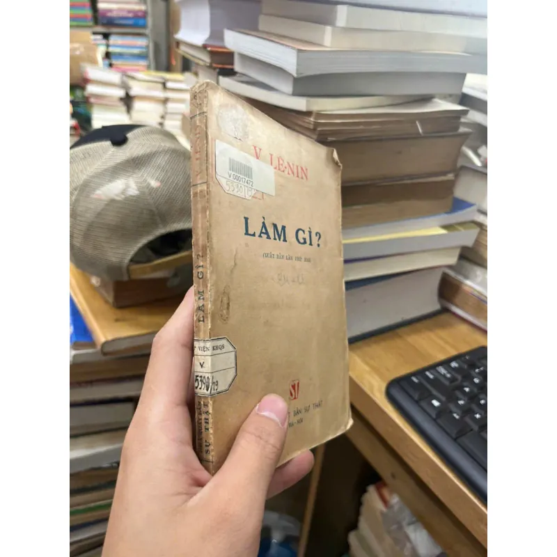 Làm gì ? [SV1] 713439