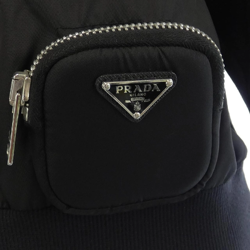 Áo thun logo tam giác PRADA 135685 S202 1XQE 629151