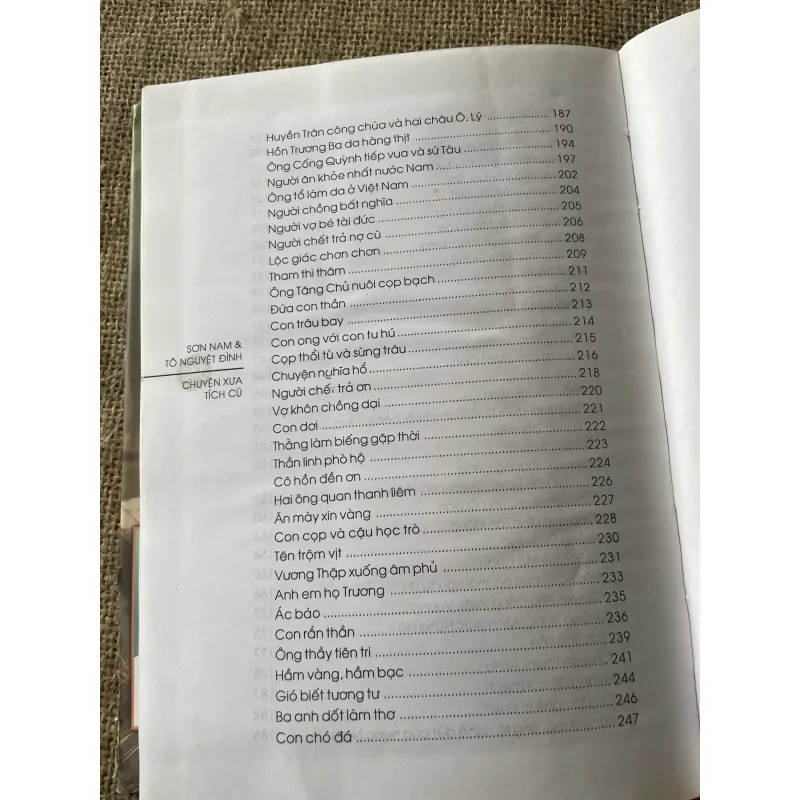 Chuyện Xưa Tích Cũ - Sơn Nam , Tô Nguyệt Đình, Nhà Xuất bản Trẻ  796429