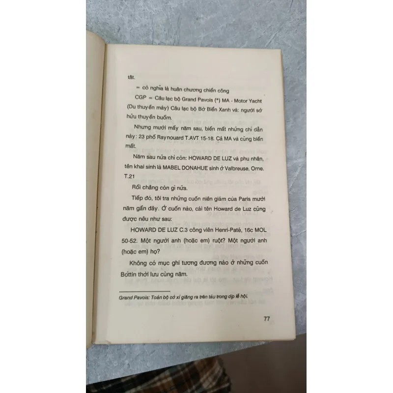 PATRICH MODIANO PHỐ NHỮNG CỬA HIỆU U TỐI ( Tiểu thuyết) 697278