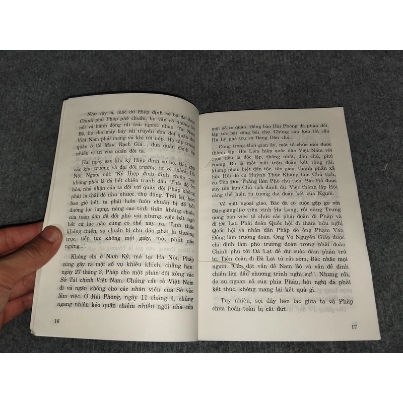 VỊ THƯỢNG KHÁCH CỦA NƯỚC PHÁP NĂM 1946 466041