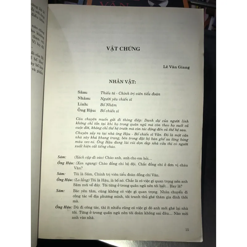 Tiếp bước quân hành - Tập kịch bản sân khấu và ca khúc quần chúng 734776