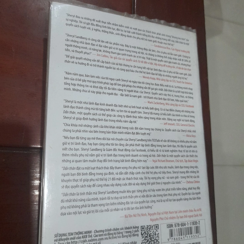 Dấn thân - Phụ nữ, công việc và Quyết tâm lãnh đạo 256788