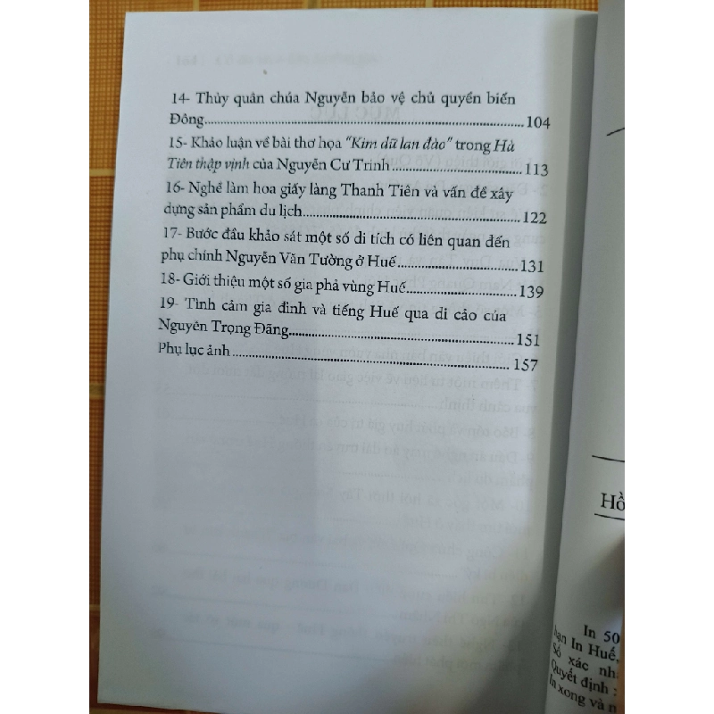 Cố đô Huế dấu ấn thời gian - 2021 - 166 trang (Lịch sử Việt Nam) ANTQ1304 1012667