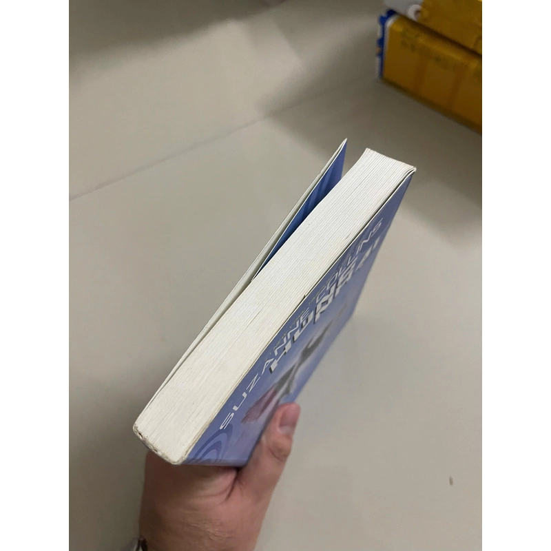 Húng Nhại - Suzanne Collins, mới 85% (chữ ký chủ cũ trang đầu) (Hoi) 34868