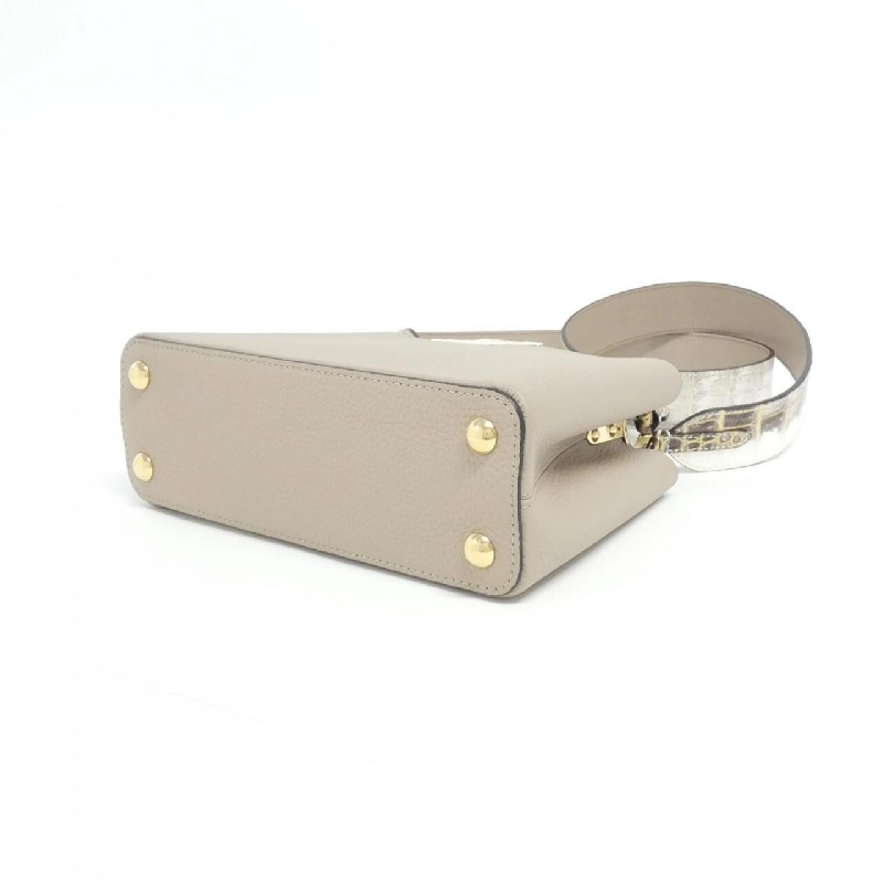 Túi xách Louis Vuitton Capucines BB da kỳ lạ 618932