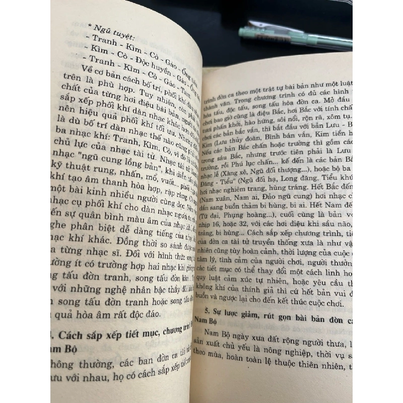Nghệ thuật âm nhạc Việt Nam - nhiều tác giả 798400
