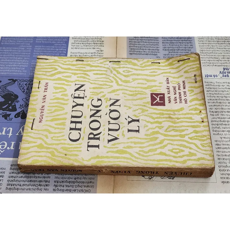 CHUYỆN TRONG VƯỜN LÝ - Tác giả: Nguyễn Văn Trấn 720183