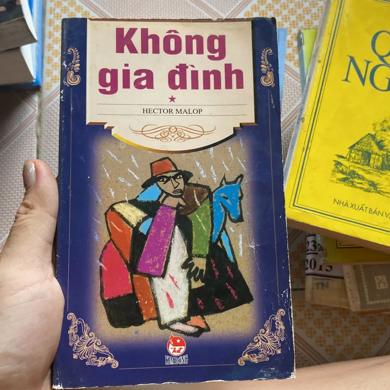 Không gia đình  592891