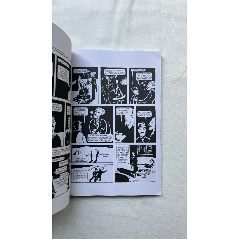 Persepolis: The Story of a Childhood - Marjane Satrapi 789391