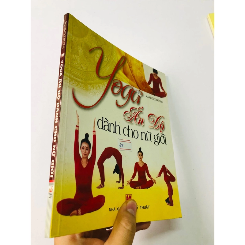 SÁCH YOGA   460461