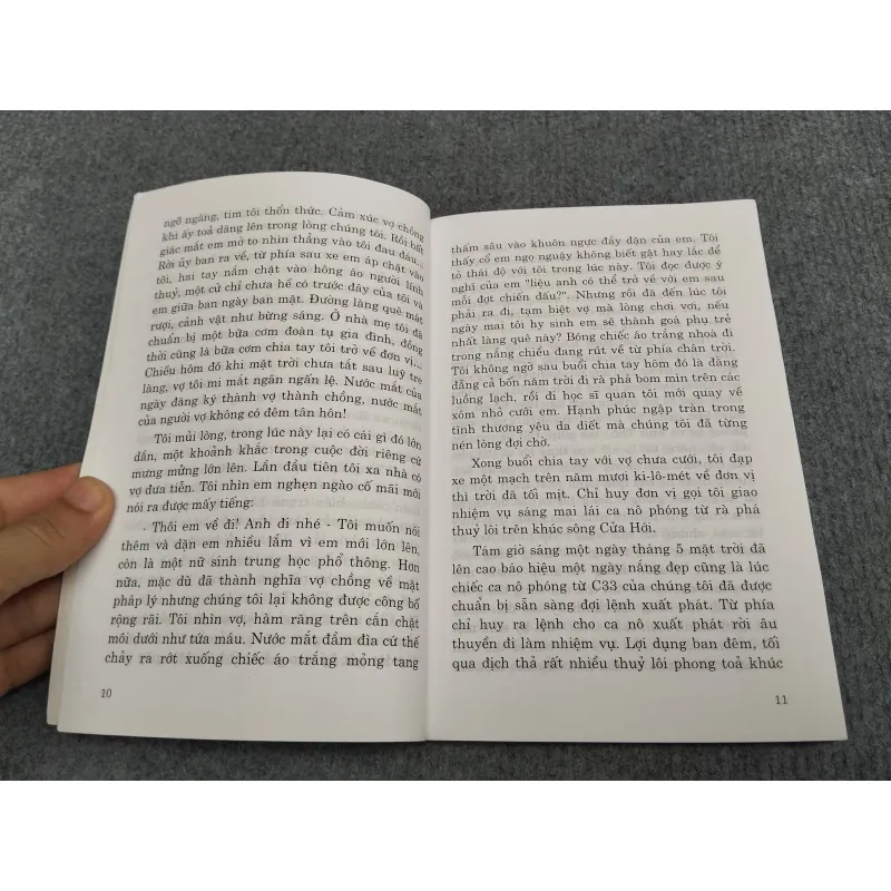 DẶM DÀI ĐỜI LÍNH - BÙI GIANG LONG 990646