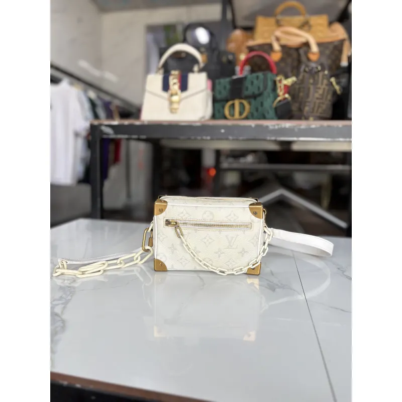 TÚI HỘP LV SOFT TRUNK MINI TRẮNG TINH KHÔI  976848