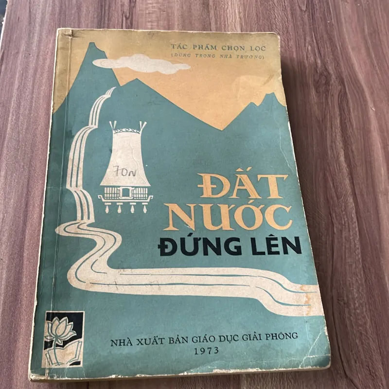 ĐẤT NƯỚC ĐỨNG LÊN - NGUYÊN NGỌC- 1973 999581