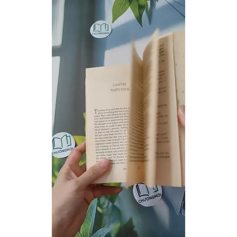 [MIỄN PHÍ BỌC SÁCH] A Shiver of Light - Laurell K. Hamilton 1027193