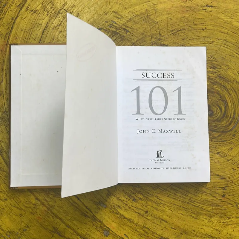 JOHN C. MAXWELL SUCCESS 101  704284