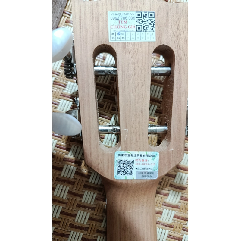 Ukulele Concert Andrew Cẩm Ấn M81G đầy đủ phụ kiện 546251