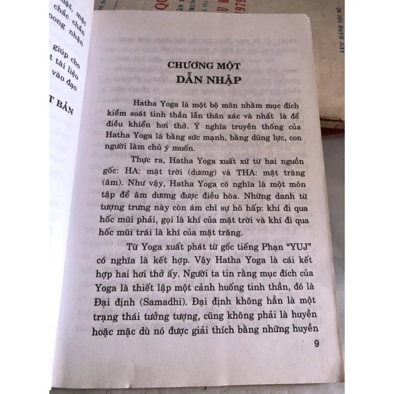 Kinh nghiệm tập yoga - Theos Bernard 1031188