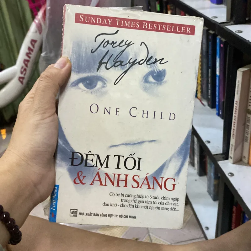 Điểm tối và ánh sáng  791213