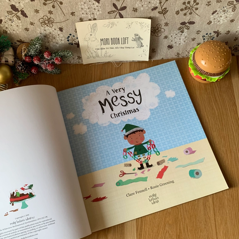 Sách tranh tiếng anh A Very Messy Christmas, Used 463597