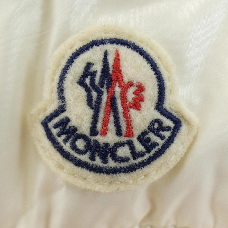 Áo khoác lông vũ MONCLER 640957