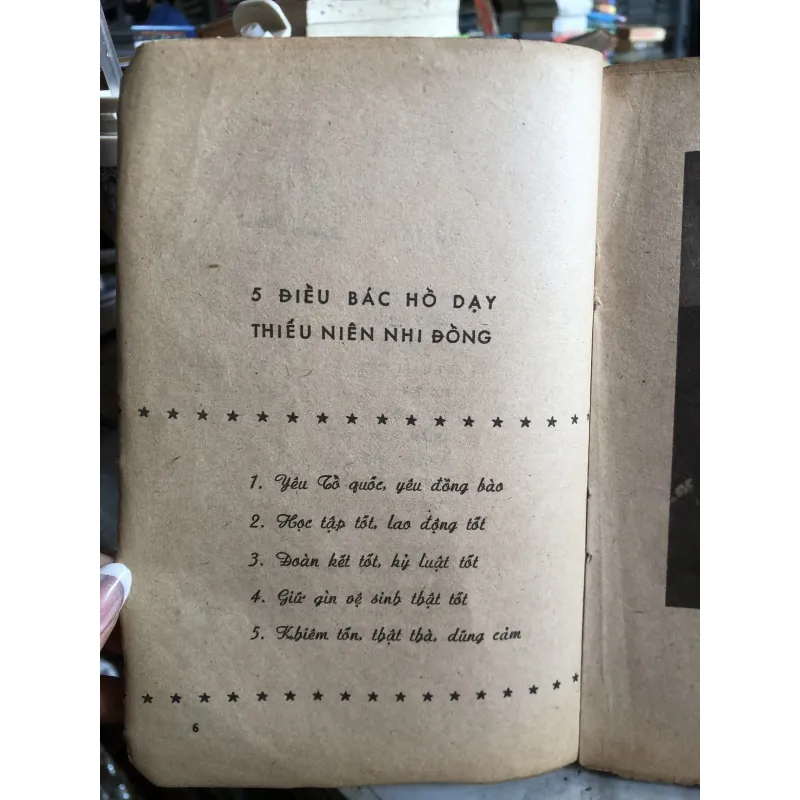 Sổ tay đội viên thiếu niên tiền phong Hồ Chí Minh  1010170