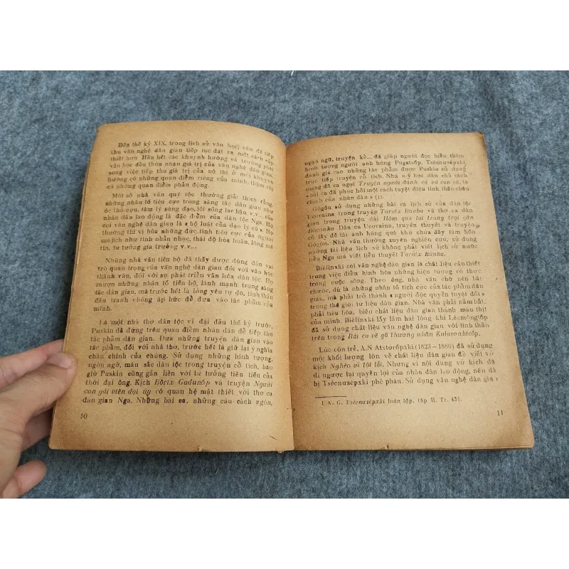 GORKI VỚI VĂN NGHỆ DÂN GIAN - HỒ SĨ VỊNH 606592