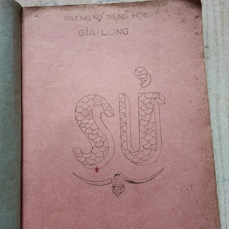 Sử | trường nữ trung học Gia long 1964. 1965 | gs Lê kim ngân | in roneo 560850