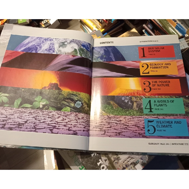 Our Earth: The Ultimate Reference Resource For The Whole Family, With Over 500 Photographs And Illustrations 449429