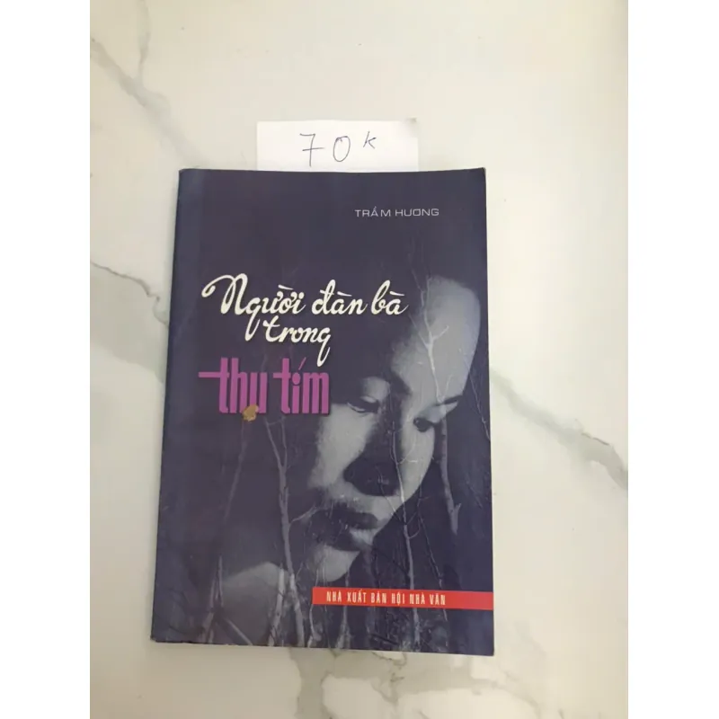 NGƯỜI ĐÀN BÀ TRONG THU TÍM - TRẦM HƯƠNG 607095